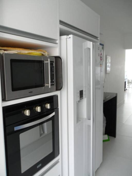 Apto De 3 Dorm De Frente Ao Mar 公寓 Guarujá