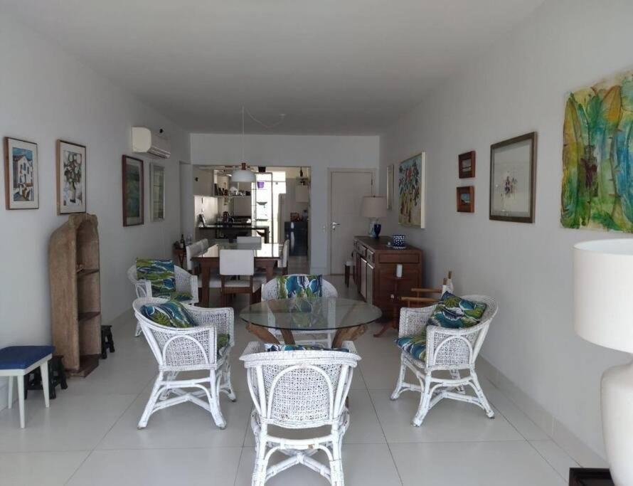 Apto De 3 Dorm De Frente Ao Mar *